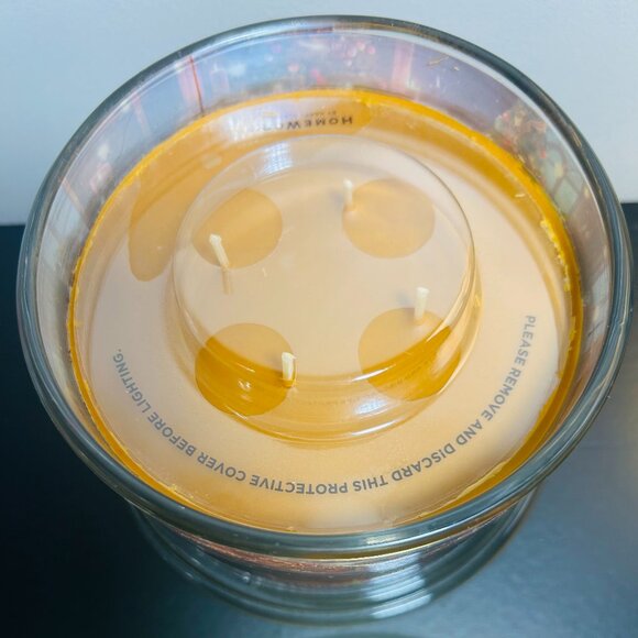 HomeWorx by Slatkin Holly Jolly Christmas 4-Wick 18oz Candle - Picture 4 of 5